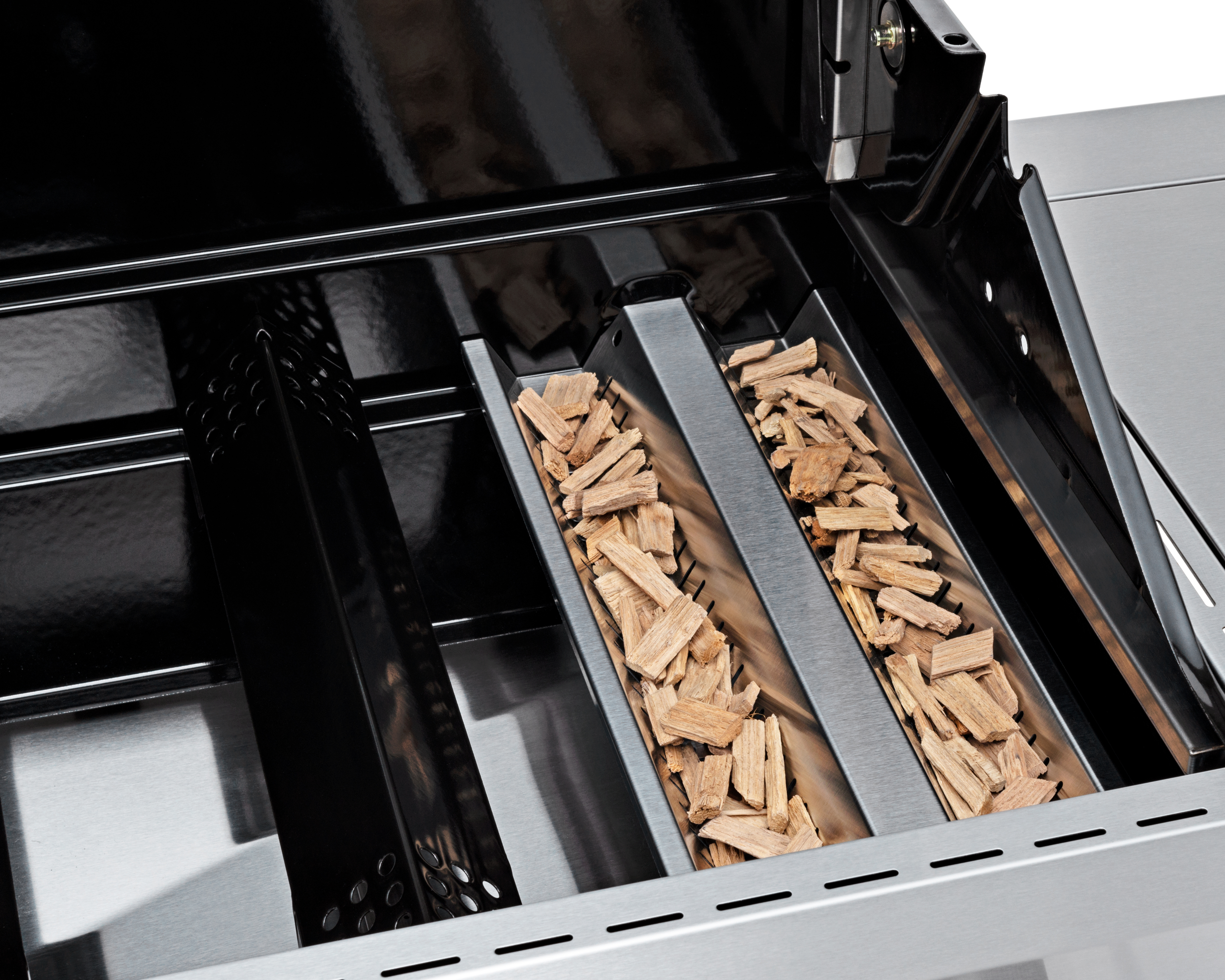 Gasgrill Grandstate Eagle 4-Brenner mit Flametamer und Räucherchips | theBBQshop.de